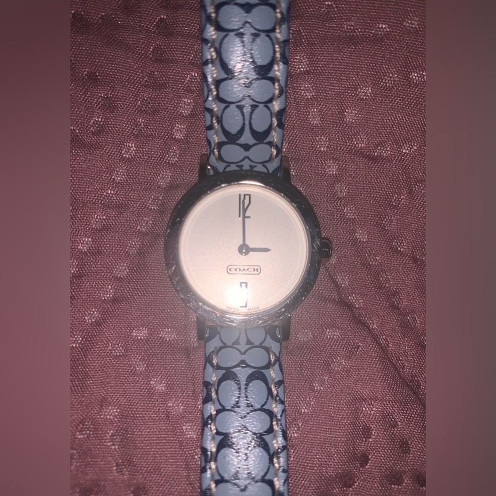 Women’s Coach Watch 0217 With Blue Coach Band Like New Condition NEEDS BATTERY
